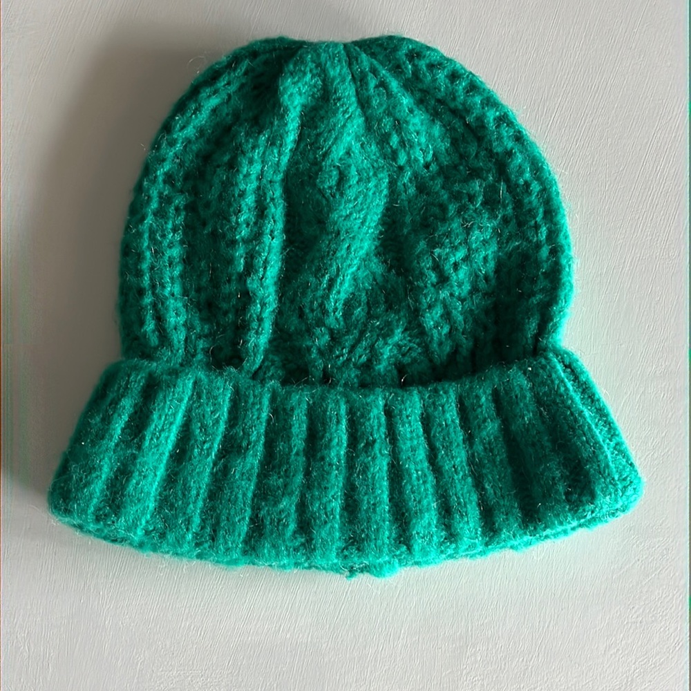 AERIE BEANIE
